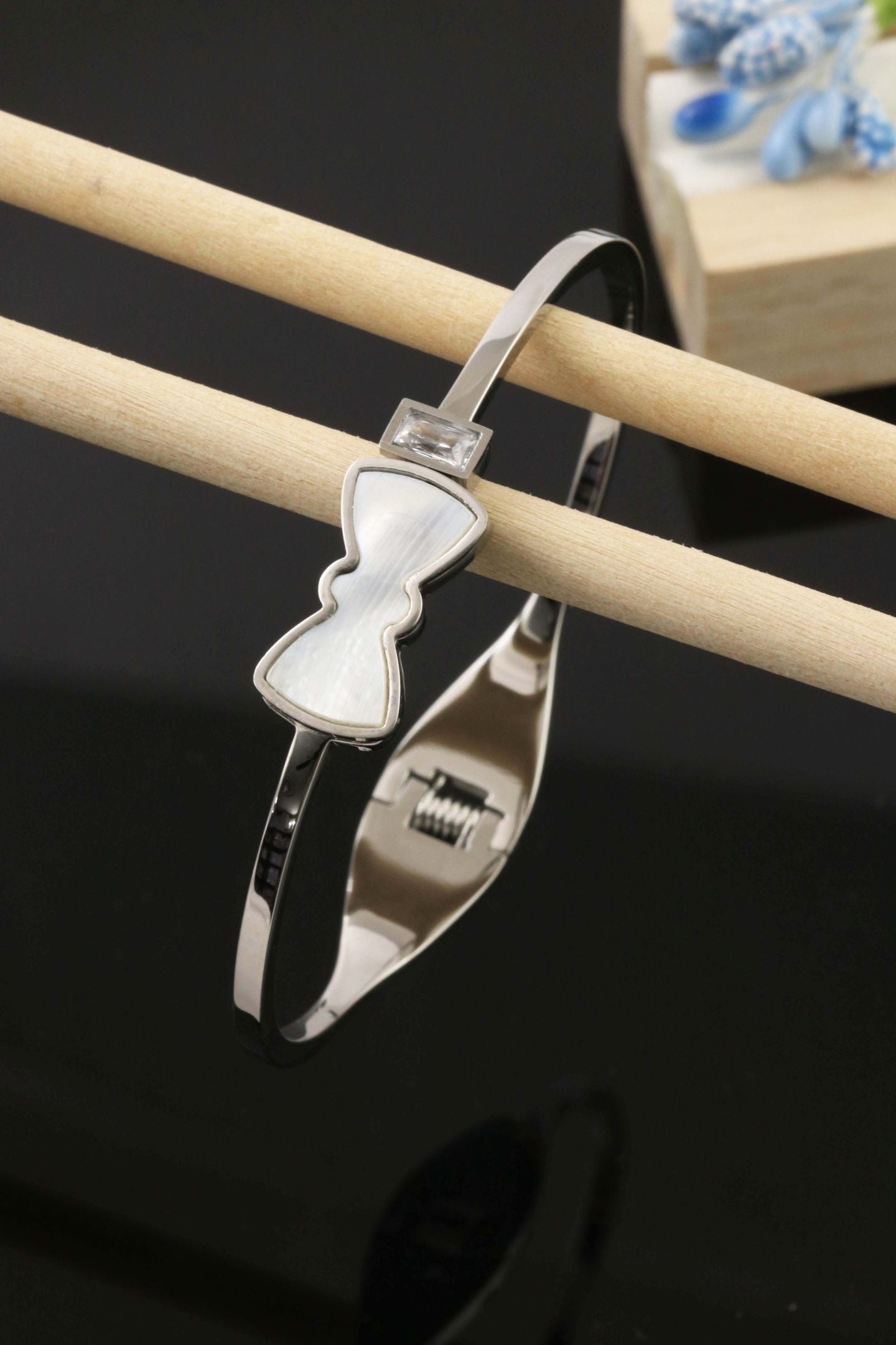 BowLuxe Stainless Steel Bracelet for Women