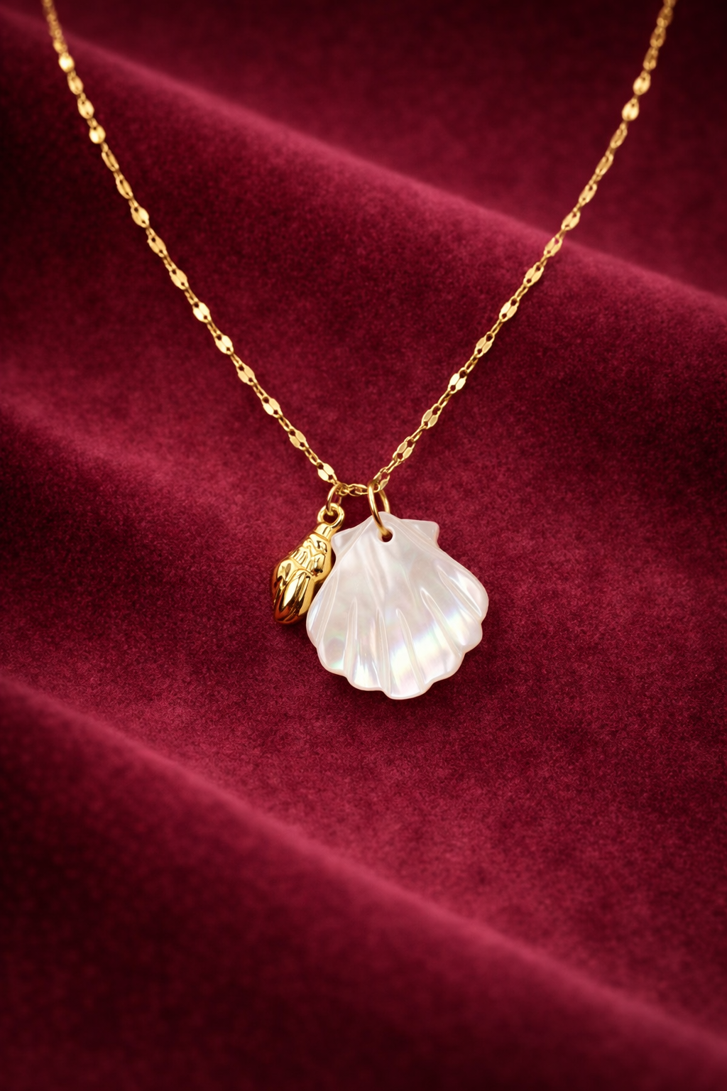 Seashell Mermaid Necklace - Gold Plated Mother of Pearl Charm