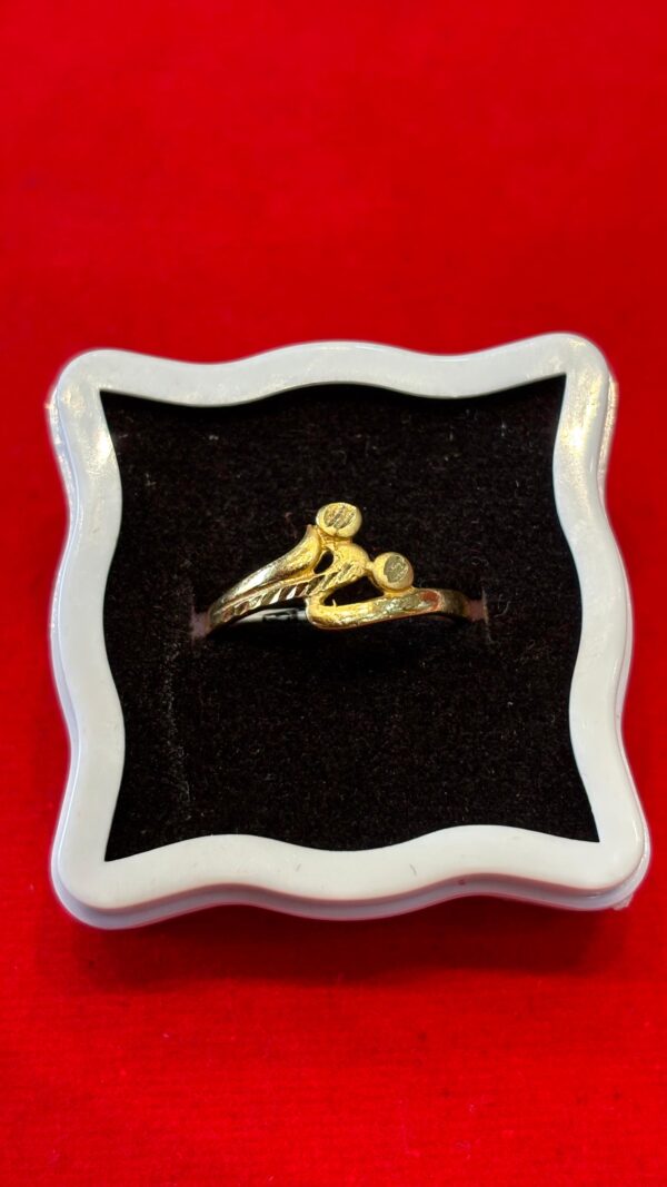 Nayra Gold-Plated Ladies Ring